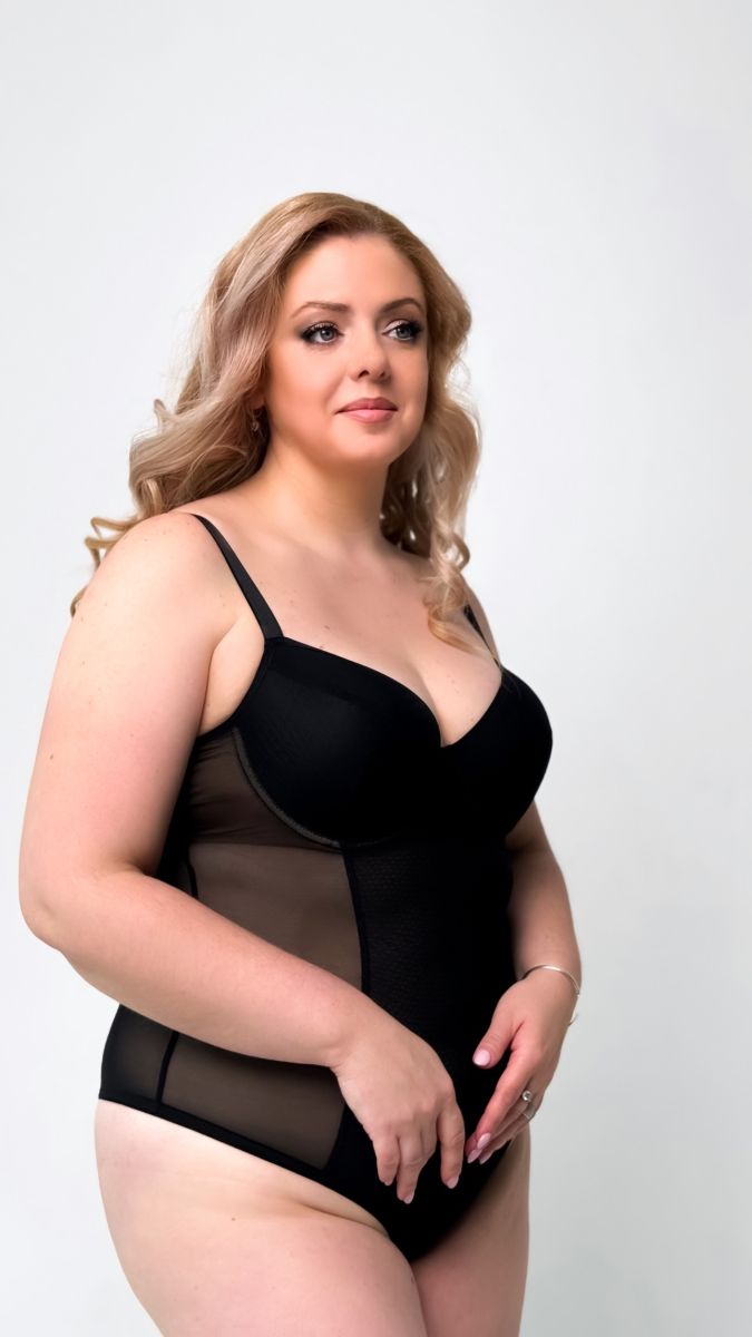 Боді plus size в чорному кольорі